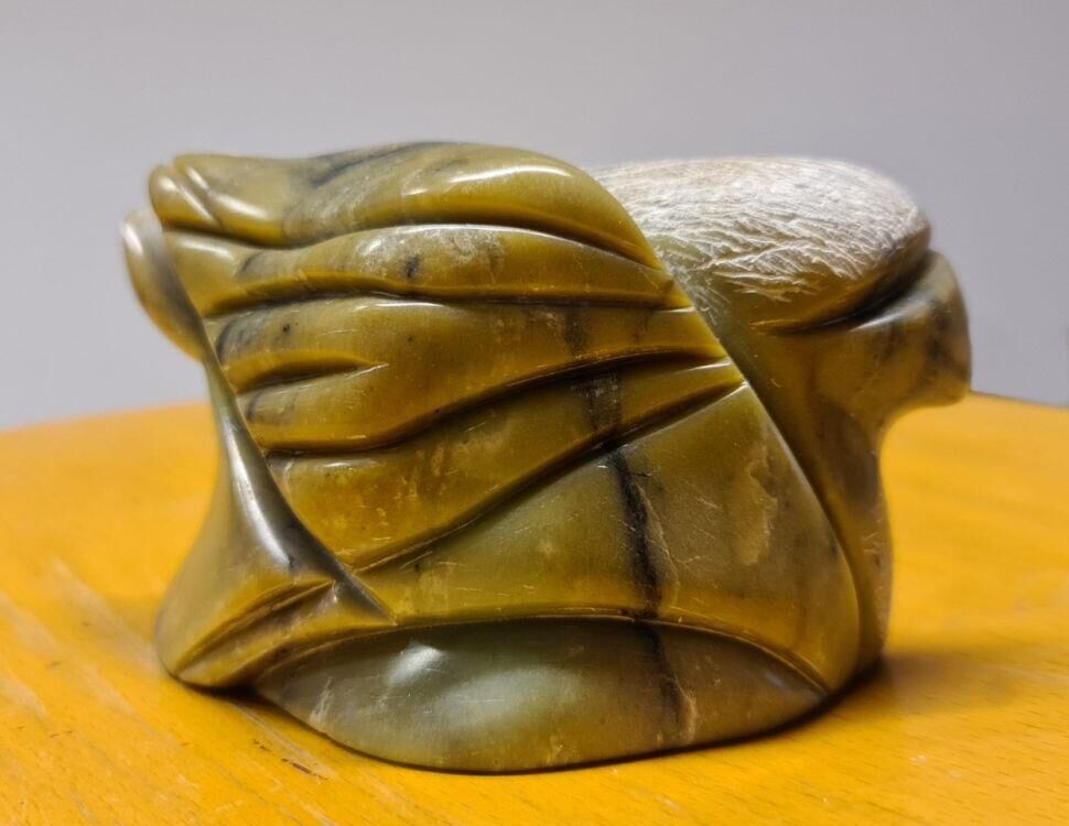 Open atelier werken met hout en steen