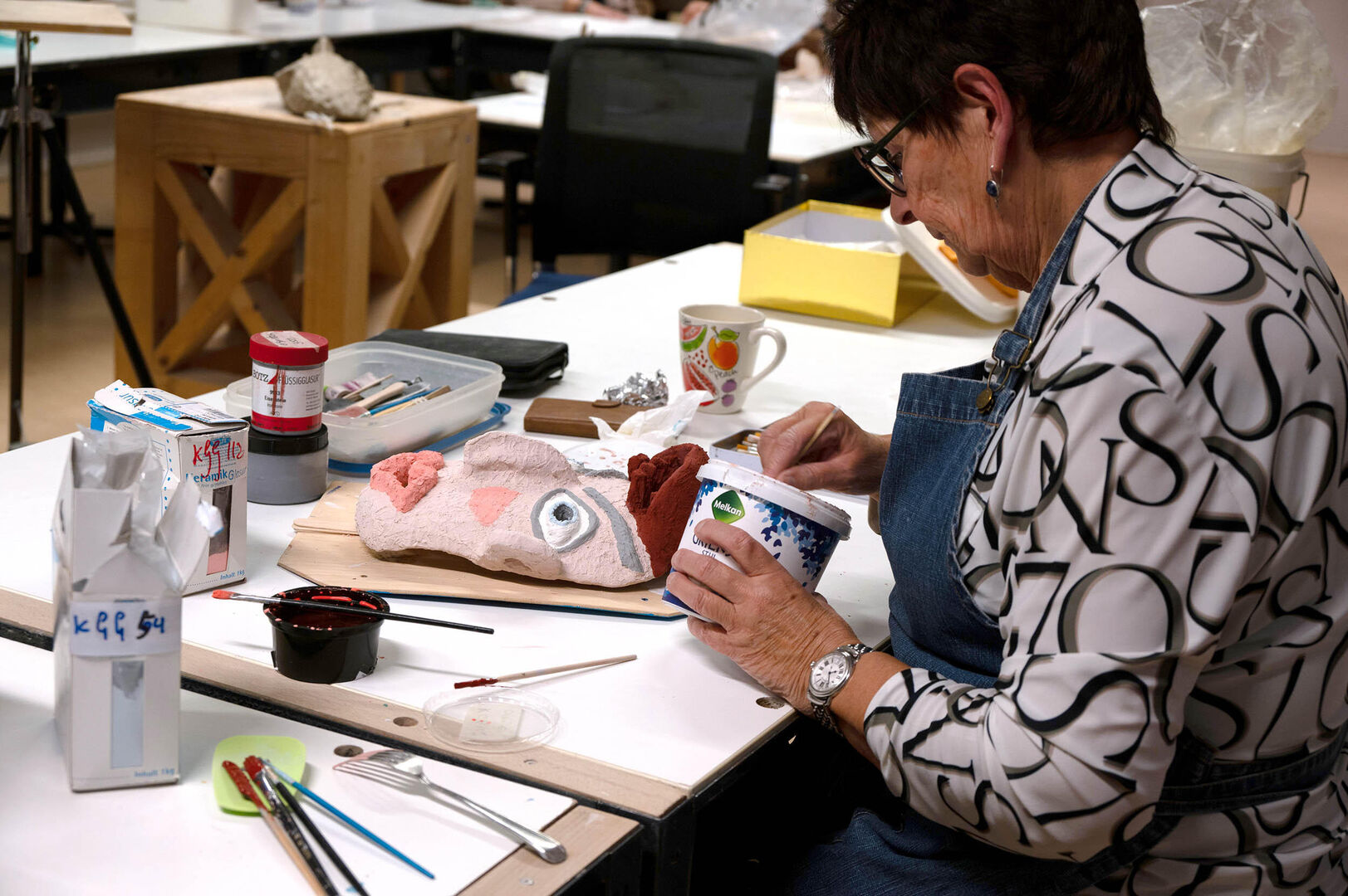 Werken met klei en hout en steen kort